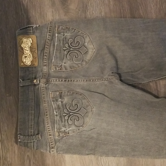(3 for $50)Dereon Jeans - Picture 3 of 8